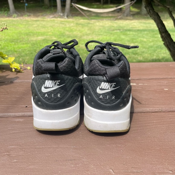 Like new Nike Air sneakers - Picture 2 of 4